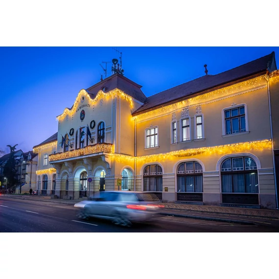 Fényjégcsap FLASH LED+ - 4,5m x 0,80m - 120 melegfehér statikus + 60 melegfehér flash LED - 16W - IP66/IP69 - IK06 - fehér kábel