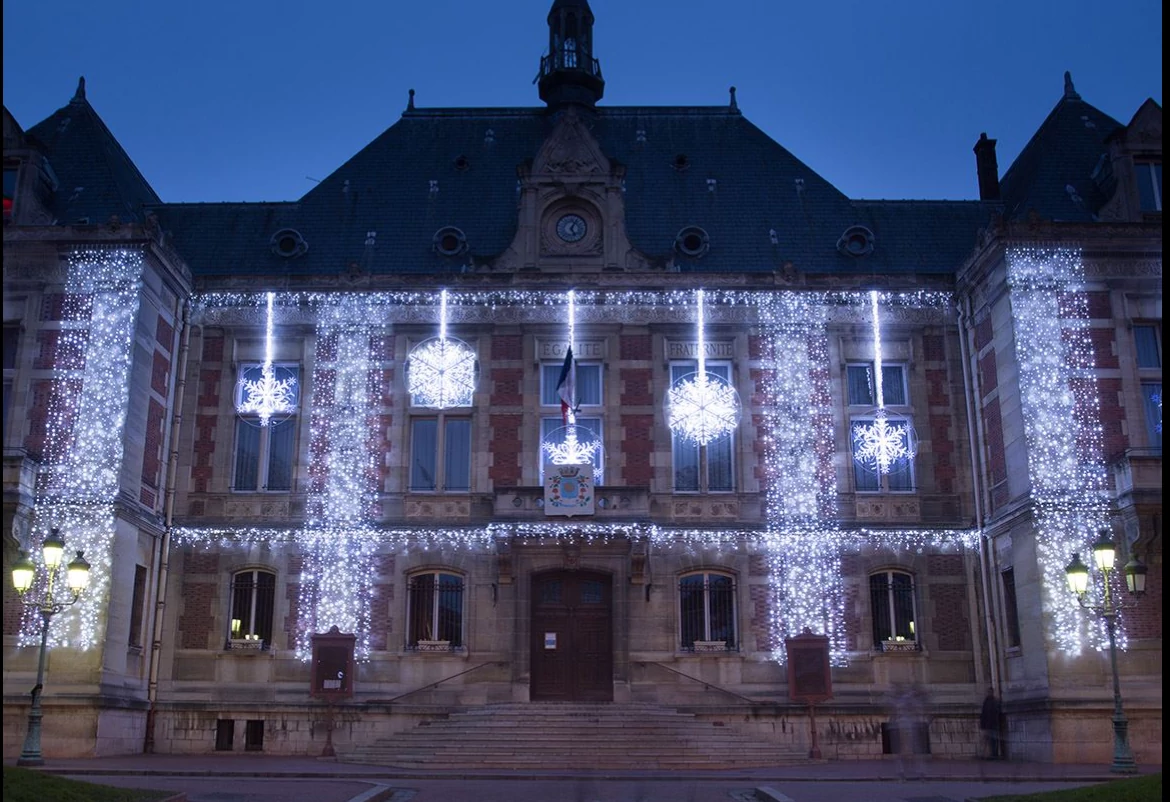 Fényfüggöny LED+ - 2m x 1,5 méteres - 150 hidegfehér statikus + 60 hidegfehér flash led - fekete kábel - IP66/69 - IK06